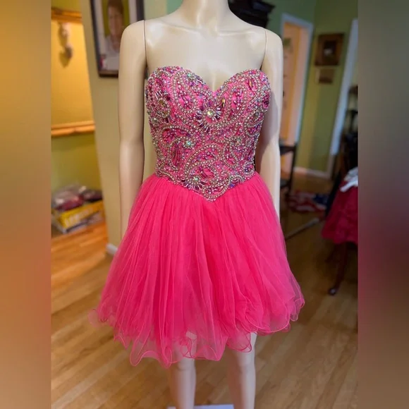 Sherri Hill Homecoming/Cocktail Dress - Picture 3 of 6